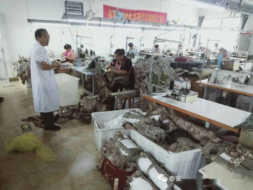 祝陽(yáng)鎮(zhèn)衛(wèi)生院在昕陽(yáng)制衣廠開(kāi)展基本公共衛(wèi)生服務(wù)大講堂及美術(shù)輔導(dǎo)服務(wù)